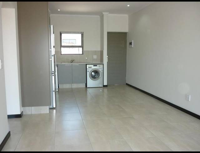 2 BEDROOM APARTMENT FOR SALE IN BARBEQUE DOWNS